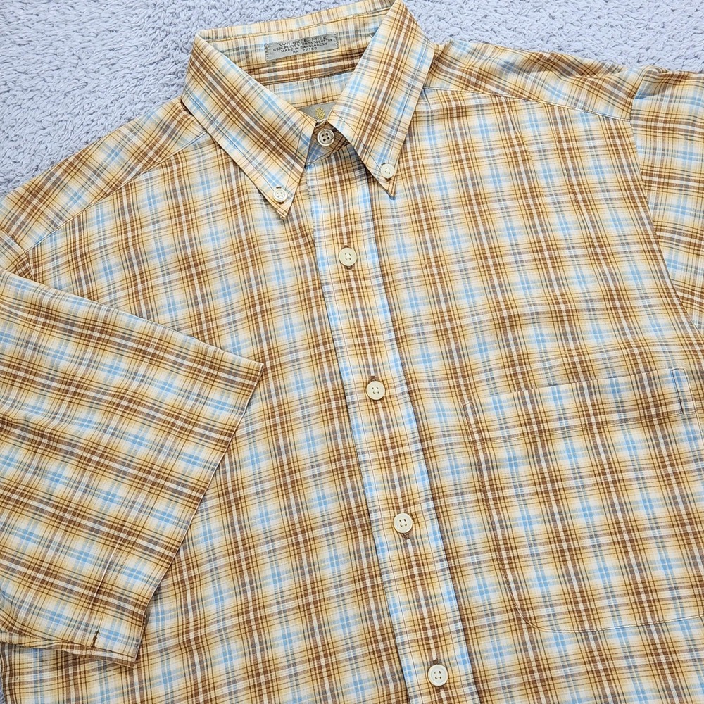 Bill Blass Shirt Mens Small Yellow Plaid Short Sleeve Button Up Wrinkle Free